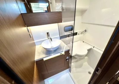 CAP CAMARAT 10.5 intérieur 3