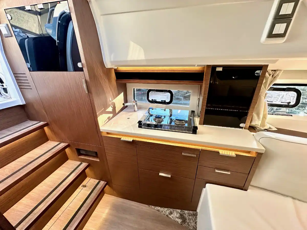 CAP CAMARAT intérieur 2