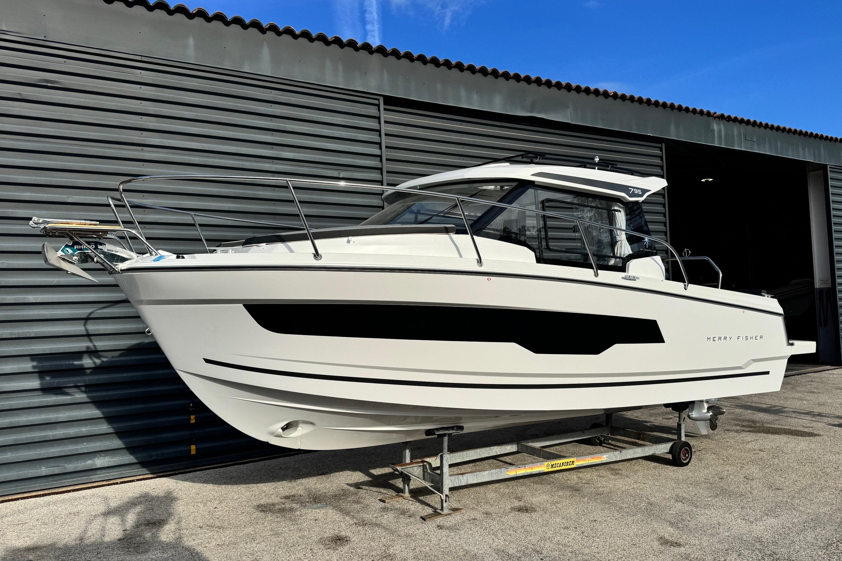 Jeanneau Merry Fisher 795