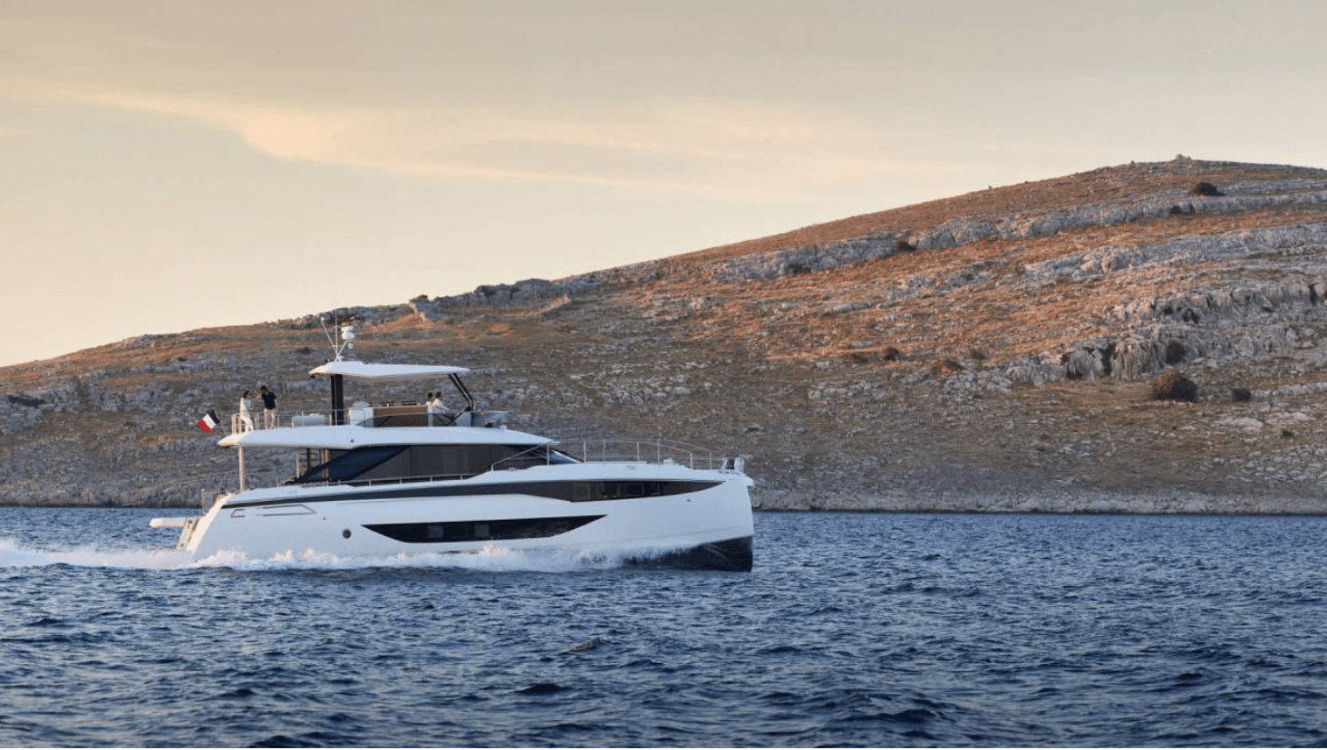 PRESTIGE BOAT 2026